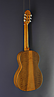 Ricardo Moreno, Model 3a, classical guitar spruce or cedar, walnut, scale 65 cm, back view