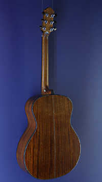 CrCrafter Able G-630 N, glossy finished acoustic guitar in Grand Auditorium shape with solid cedar top and mahogany back and sides, back view